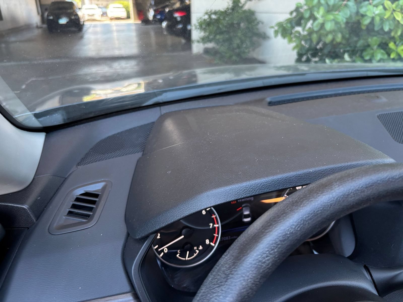 Used 2025 Nissan Altima 2.5 SV FWD image 35