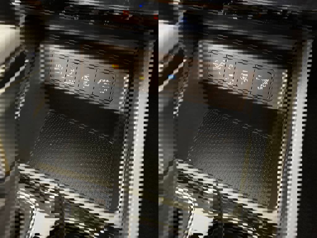 Certified 2026 Hyundai Santa Cruz SEL image 32