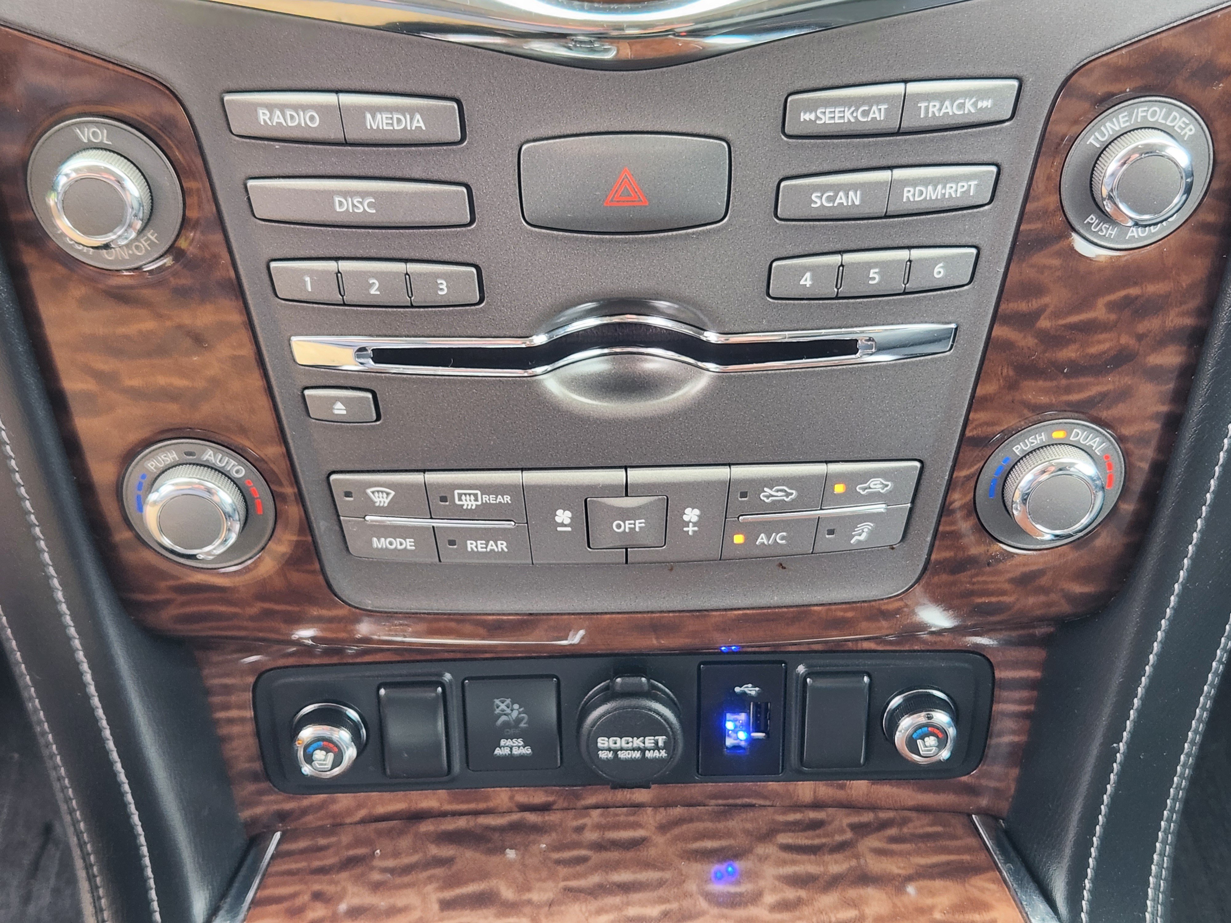 Used 2019 Nissan Armada Platinum w/ Captain's Chairs Package AWD/4WD image 14
