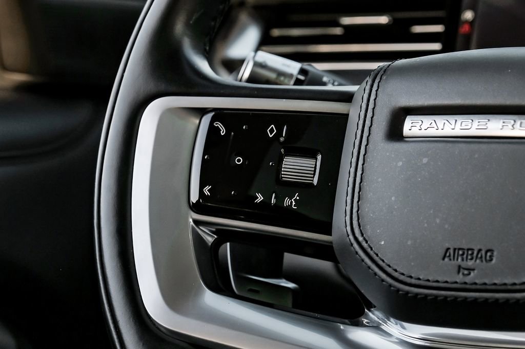 Used 2022 Land Rover Range Rover SE image 13