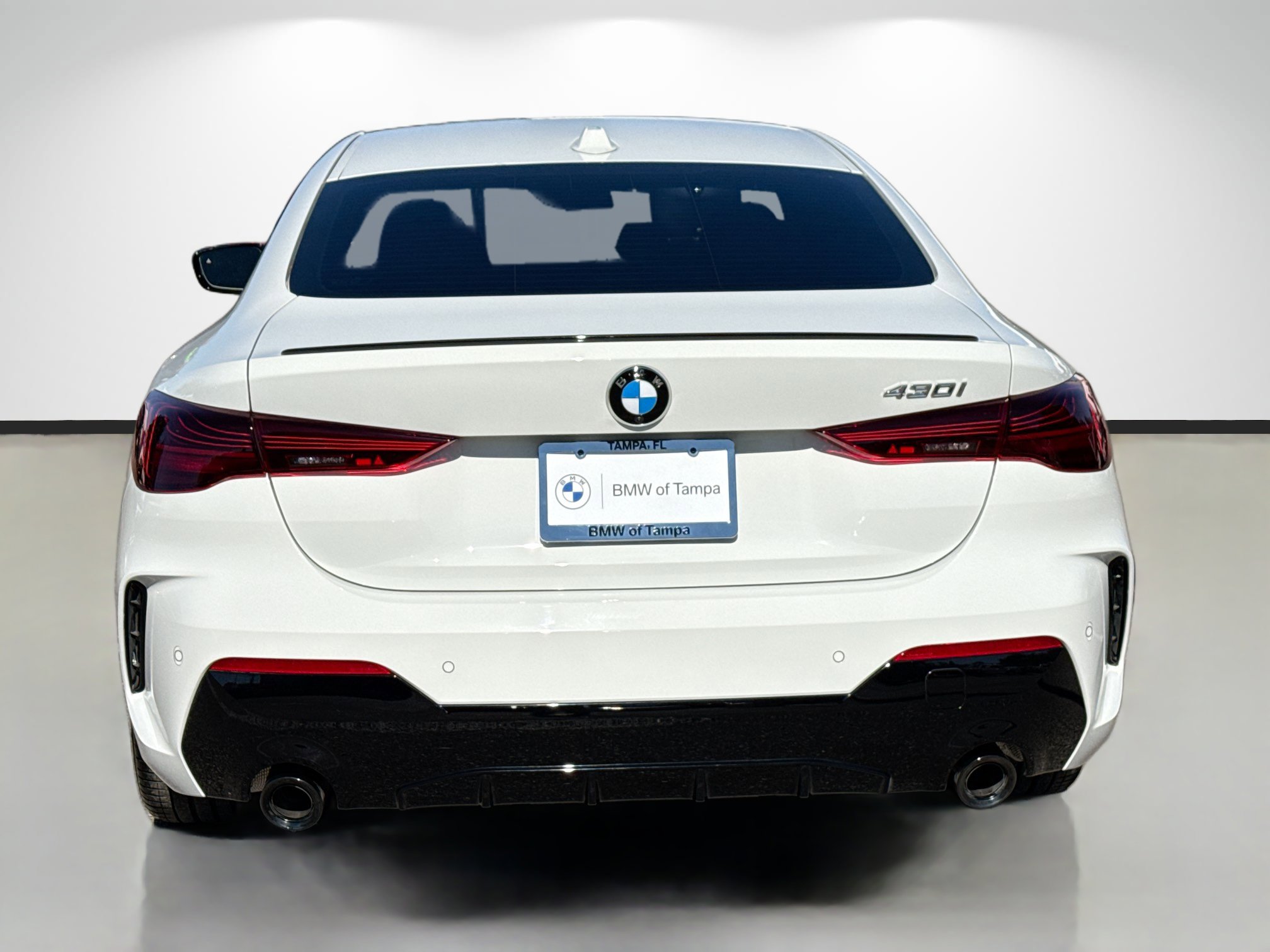 Used 2026 BMW 430i Coupe w/ M Sport Package image 4