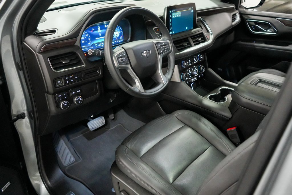 Used 2023 Chevrolet Suburban Z71 image 9