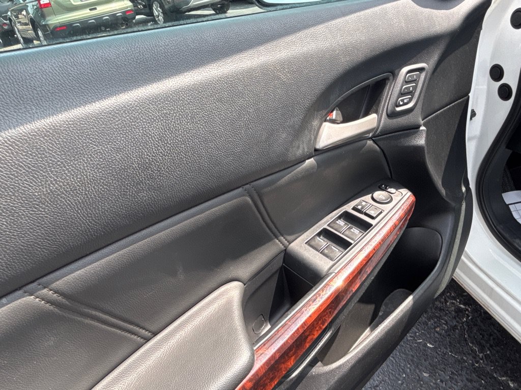 Used 2011 Honda Crosstour EX-L image 15
