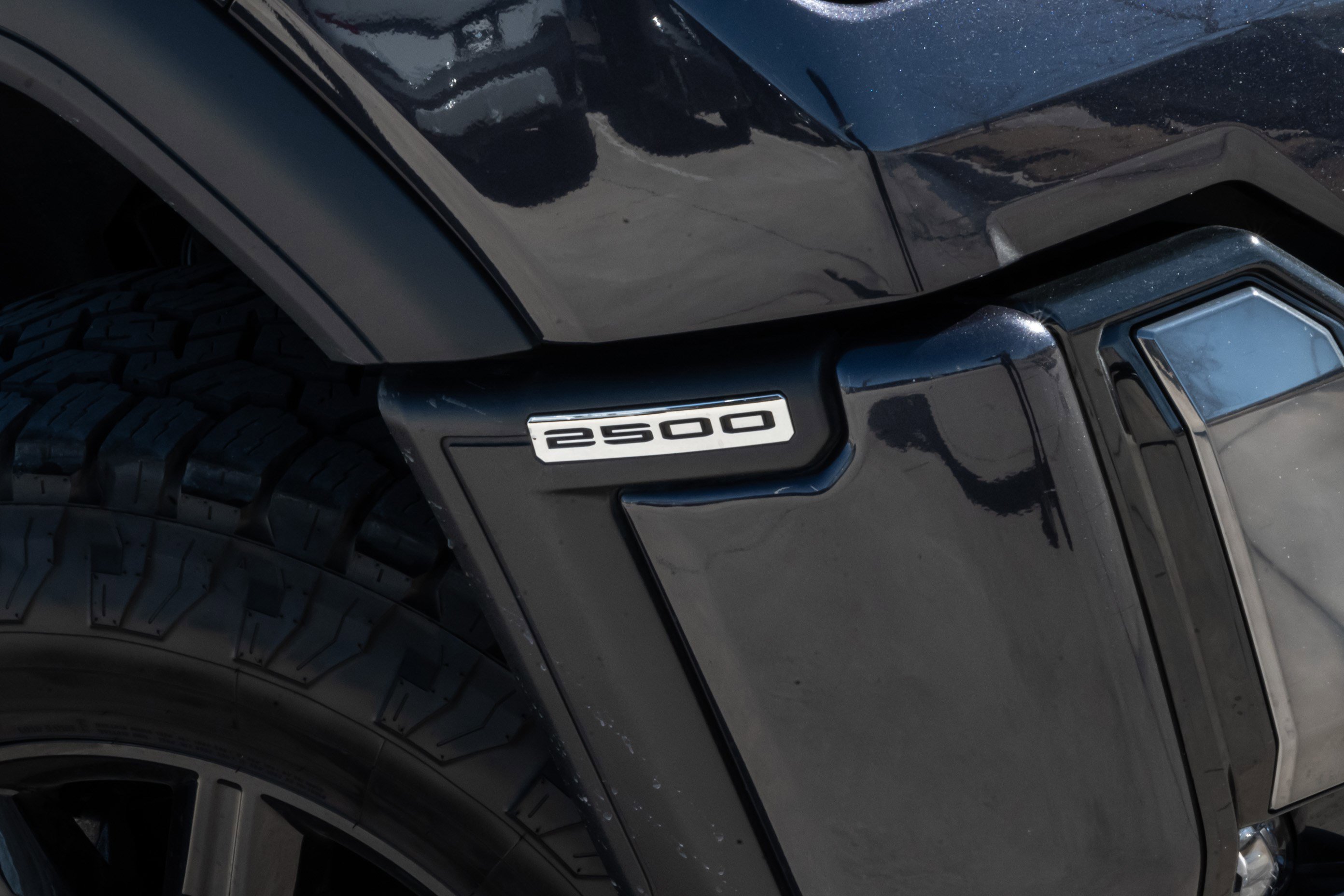 Used 2024 GMC Sierra 2500 AT4 w/ AT4 Premium Plus Package image 47