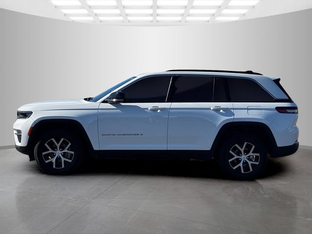 Certified 2024 Jeep Grand Cherokee Limited AWD/4WD image 4