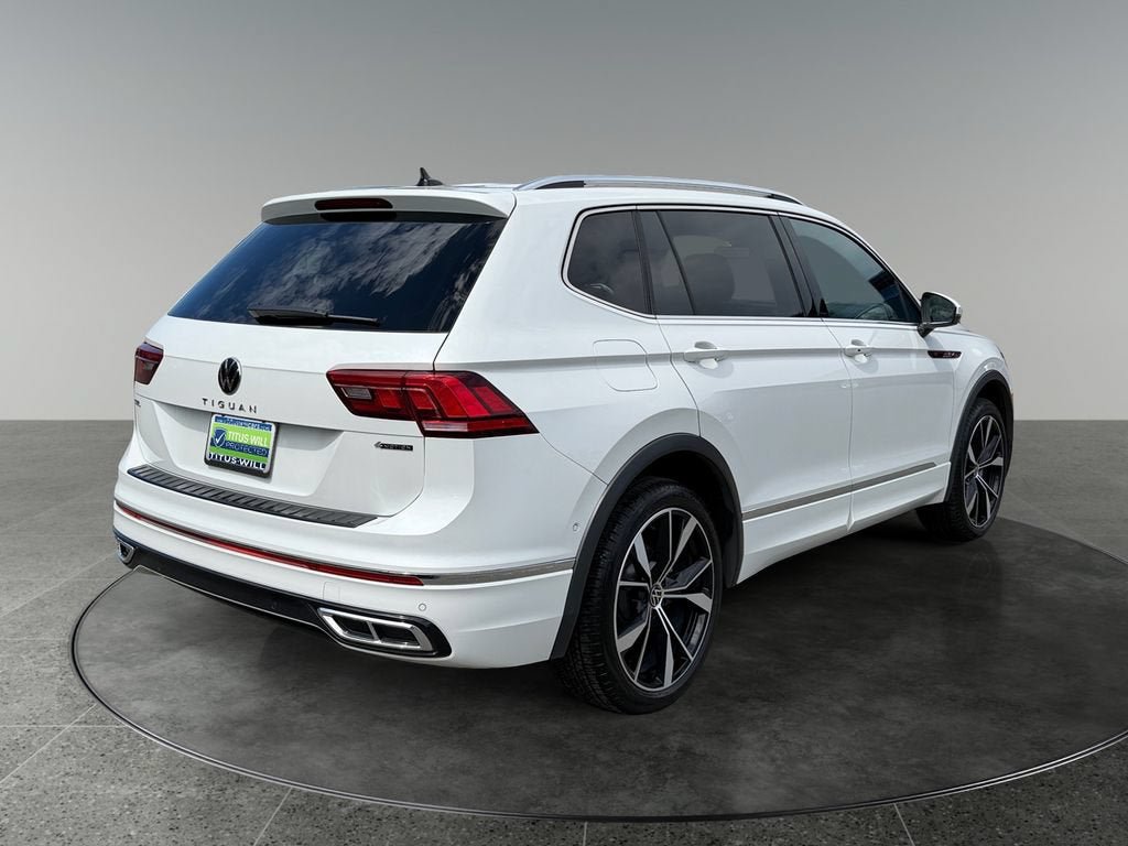 Used 2024 Volkswagen Tiguan SEL R-Line AWD/4WD image 9