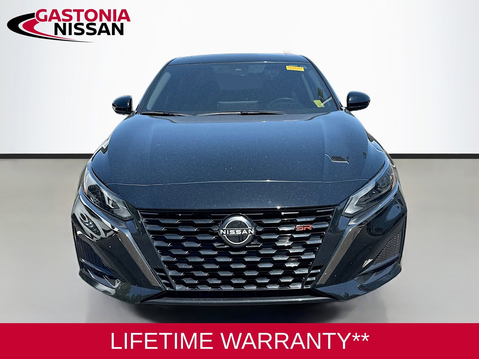 Used 2024 Nissan Altima 2.5 SR w/ SR Premium Package FWD video 2