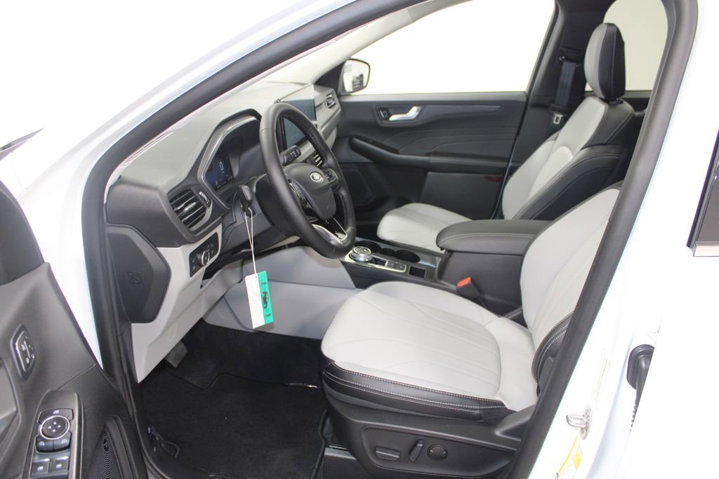 New 2026 Ford Escape Platinum w/ Premium Technology Package image 21