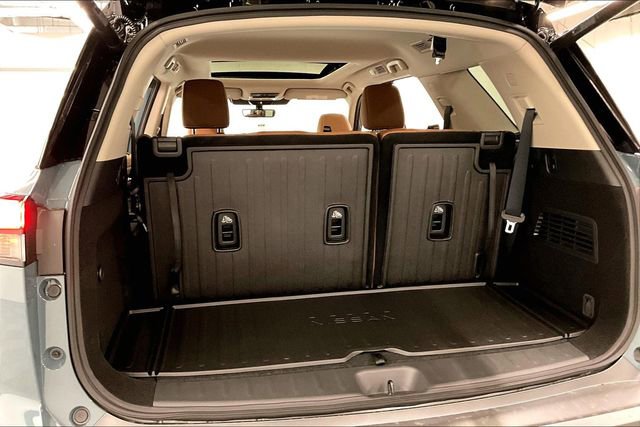 New 2026 Nissan Pathfinder Platinum image 44