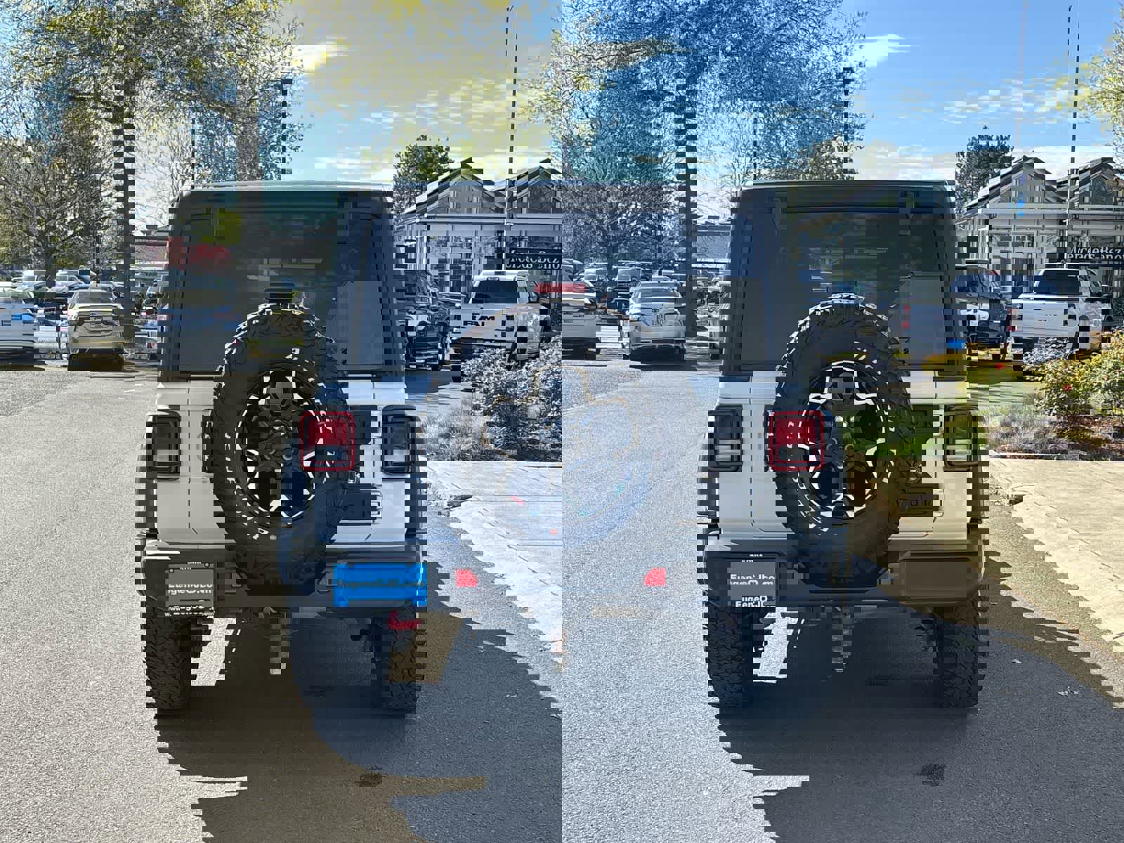 Used 2023 Jeep Wrangler Unlimited Rubicon w/ Cold Weather Group image 4