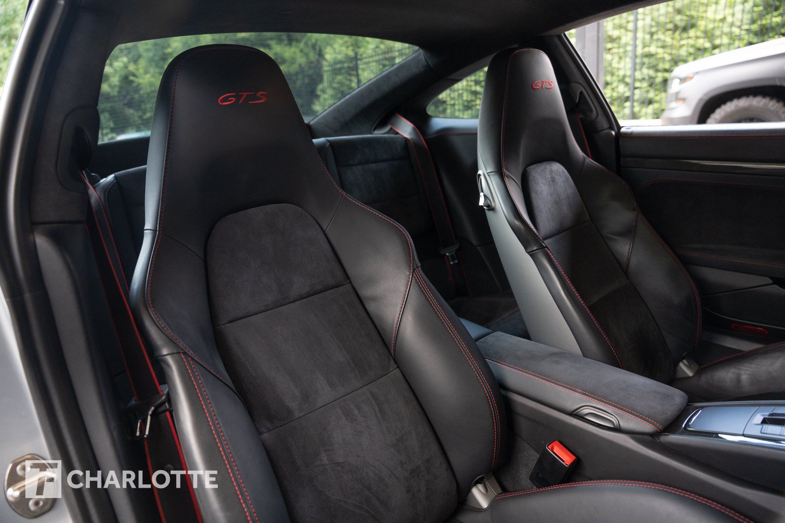 Used 2016 Porsche 911 Carrera GTS w/ GTS Interior Package RWD image 29