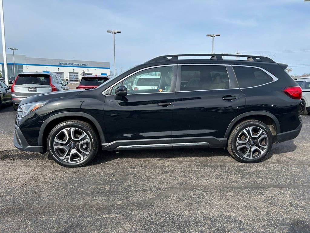 Used 2023 Subaru Ascent Limited image 4
