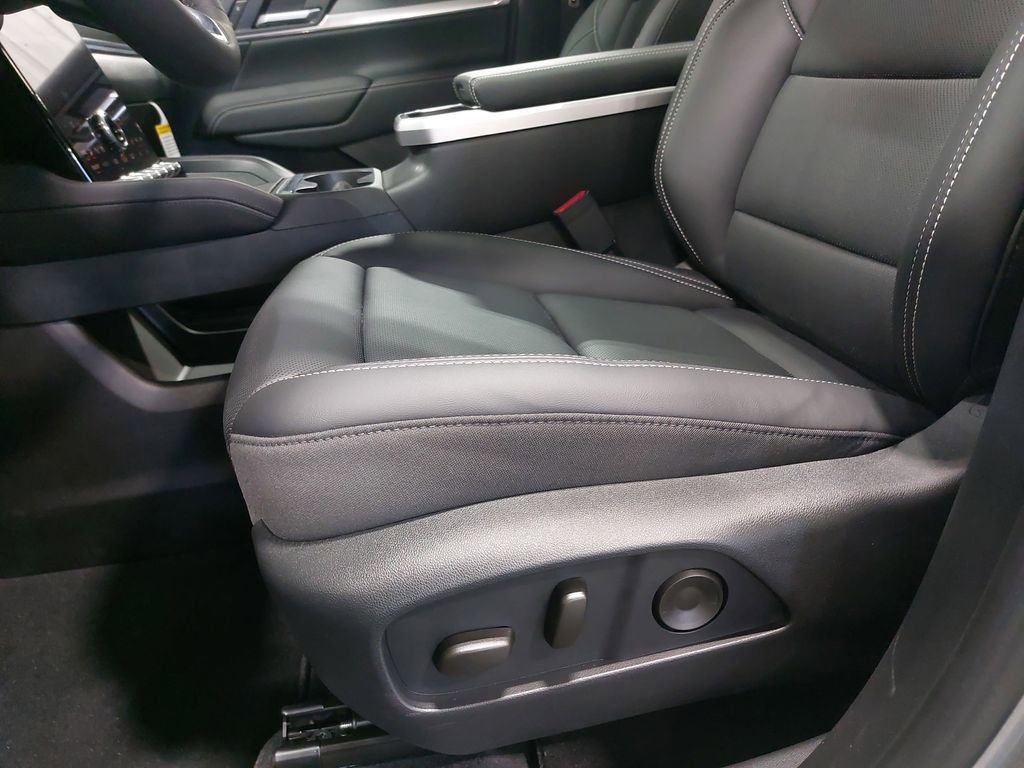 New 2026 GMC Terrain Elevation w/ Elevation Premium Package AWD/4WD image 30