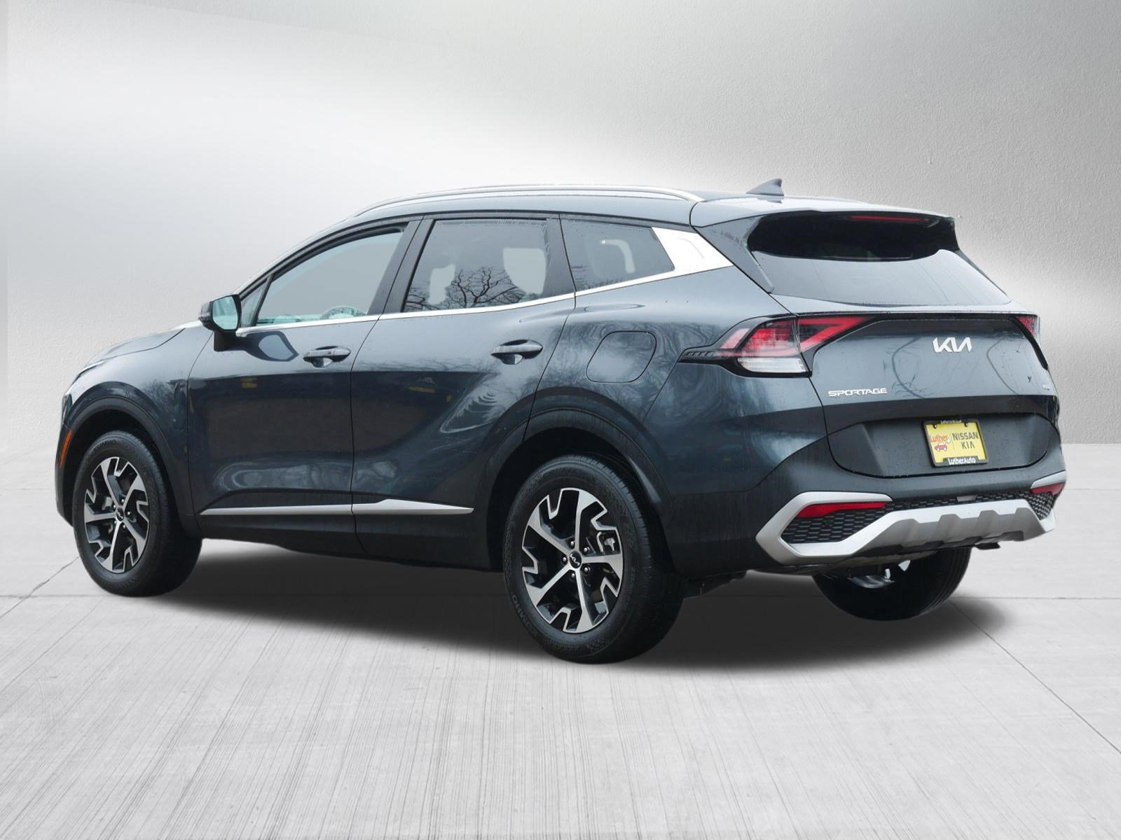 Certified 2024 Kia Sportage EX image 5