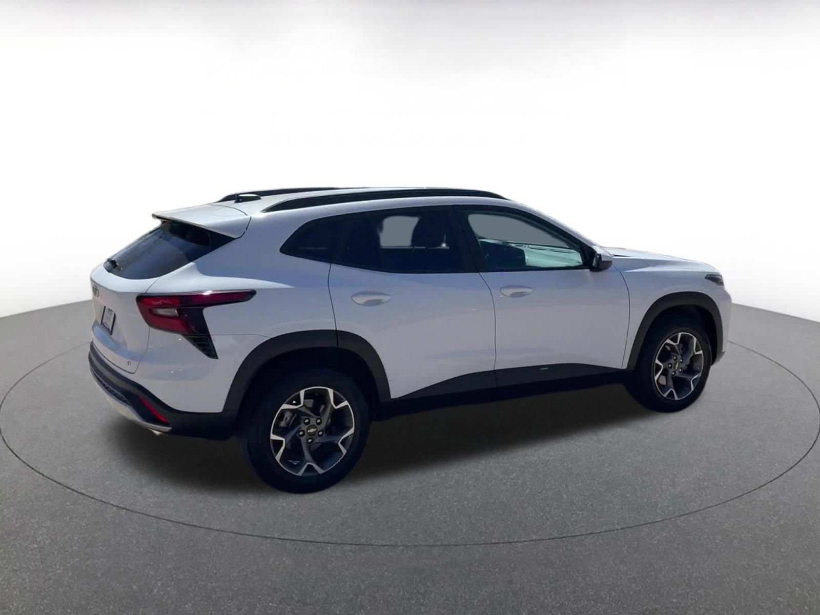 Used 2025 Chevrolet Trax LT image 15