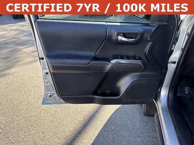 Used 2022 Toyota Tacoma TRD Off-Road w/ Technology Package AWD/4WD image 13