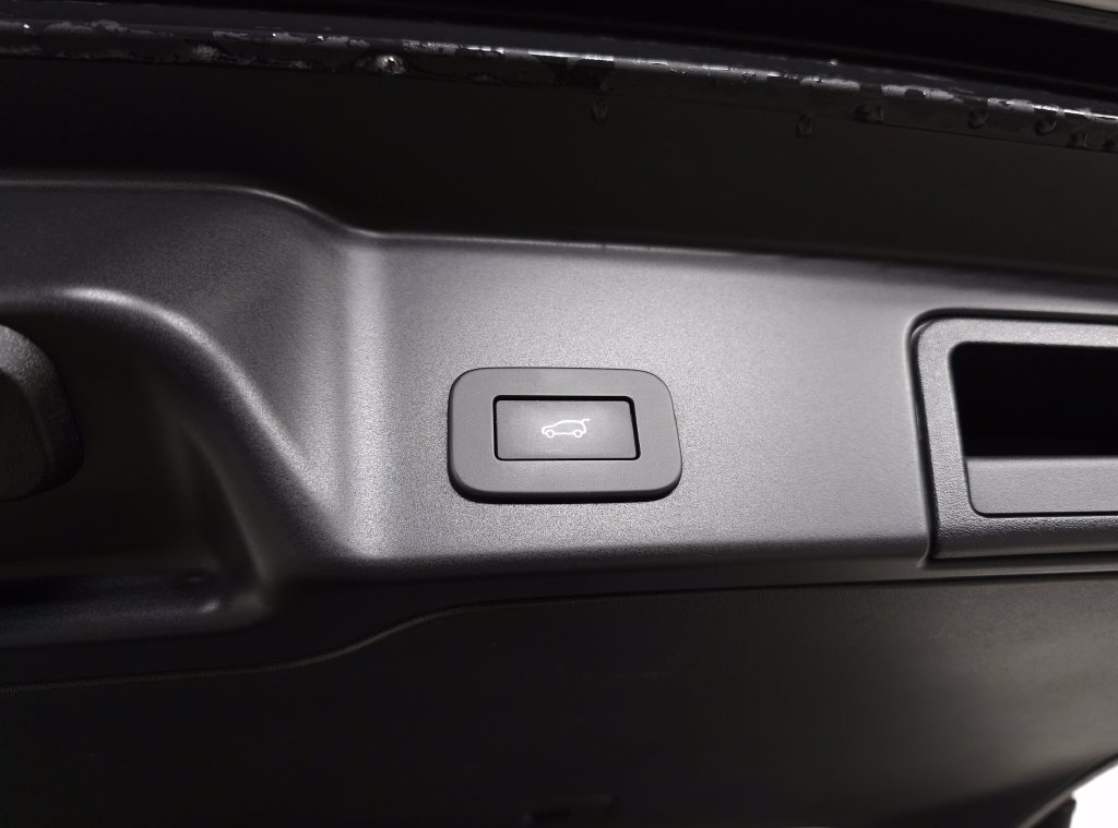 Certified 2025 Land Rover Range Rover Evoque S AWD/4WD image 7