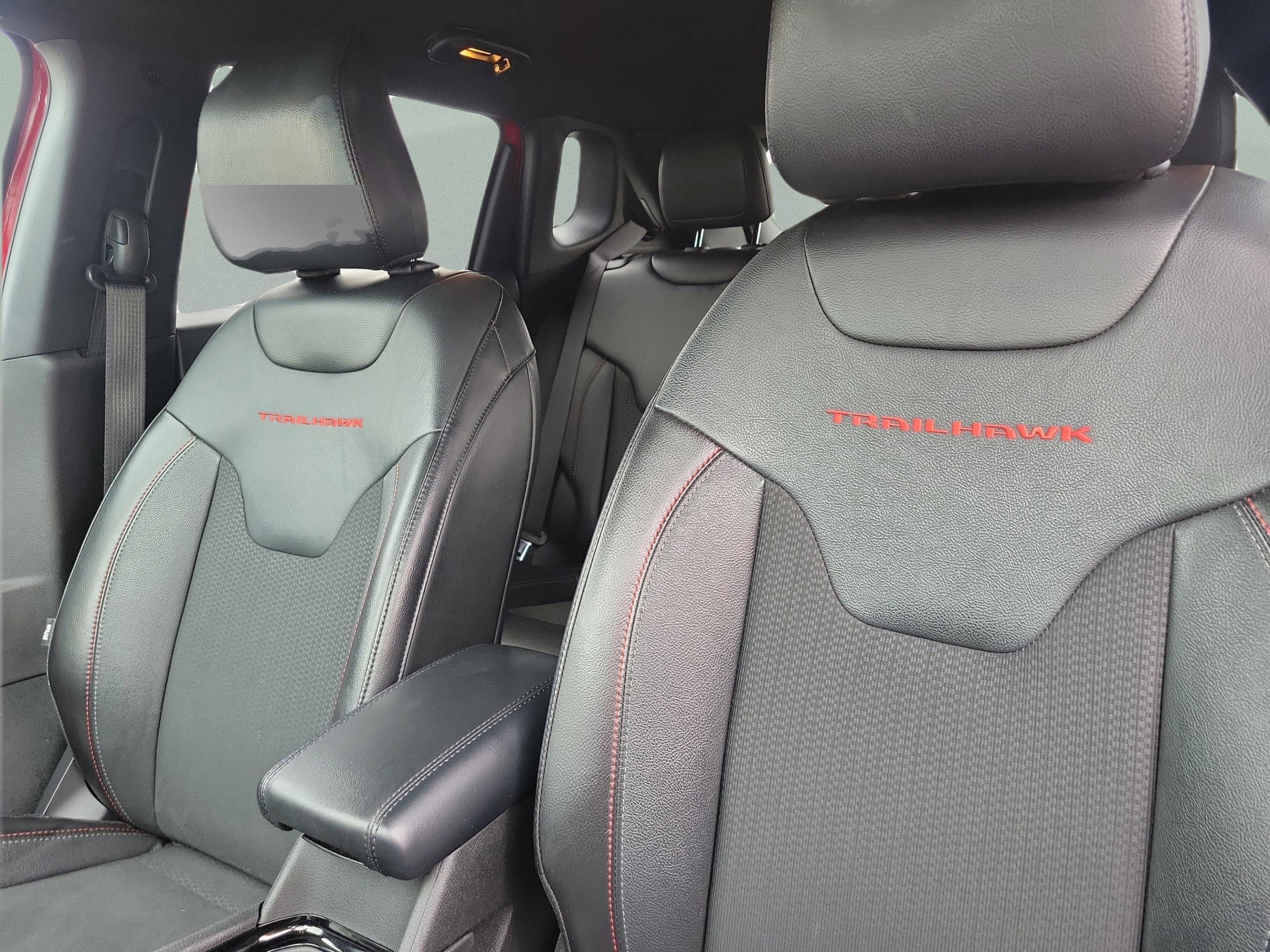 Used 2023 Jeep Compass Trailhawk image 17