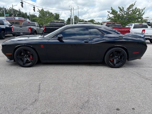 Used 2018 Dodge Challenger SRT w/ Technology Group RWD image 4