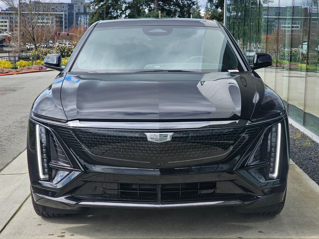 Used 2025 Cadillac Lyriq Sport image 8