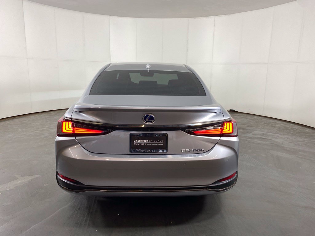 Certified 2022 Lexus ES 300h F Sport w/ Accessory Package 2 FWD image 6