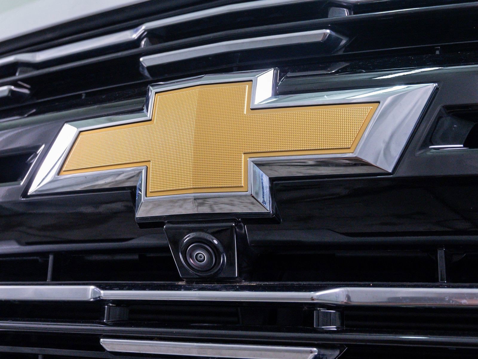 Used 2025 Chevrolet Tahoe High Country AWD/4WD image 5