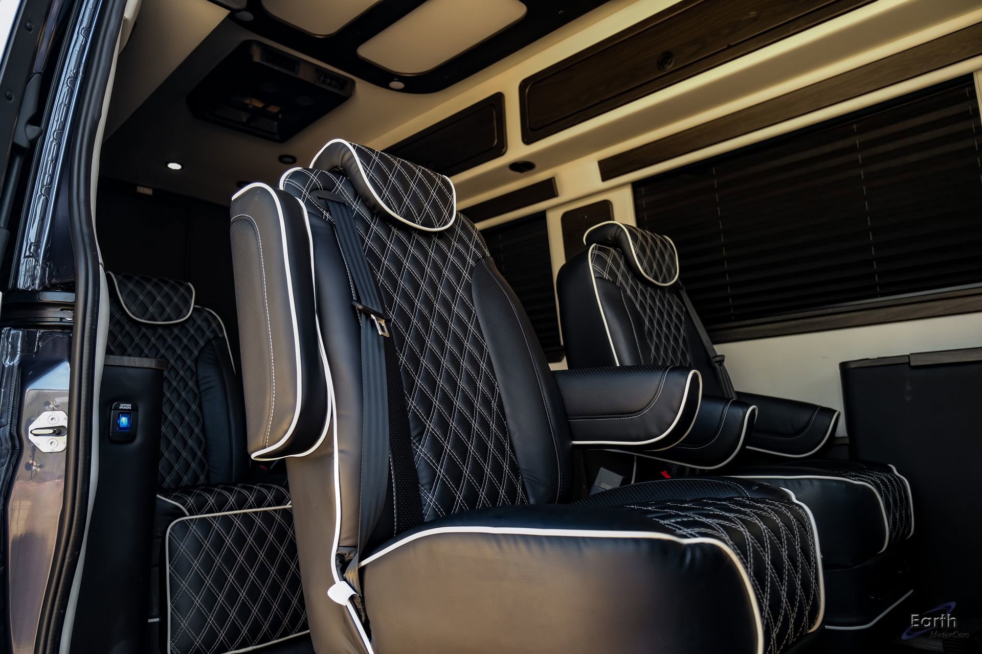 Used 2021 Mercedes-Benz Sprinter 3500 w/ Comfort Plus Package image 58