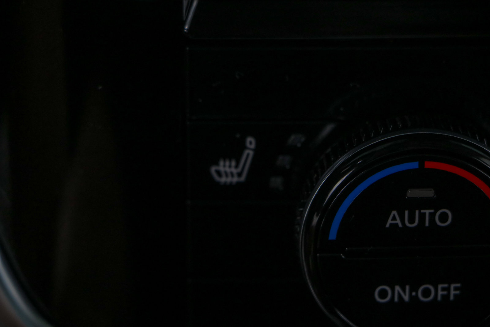 Used 2023 Nissan Rogue Platinum w/ Platinum Premium Package image 21