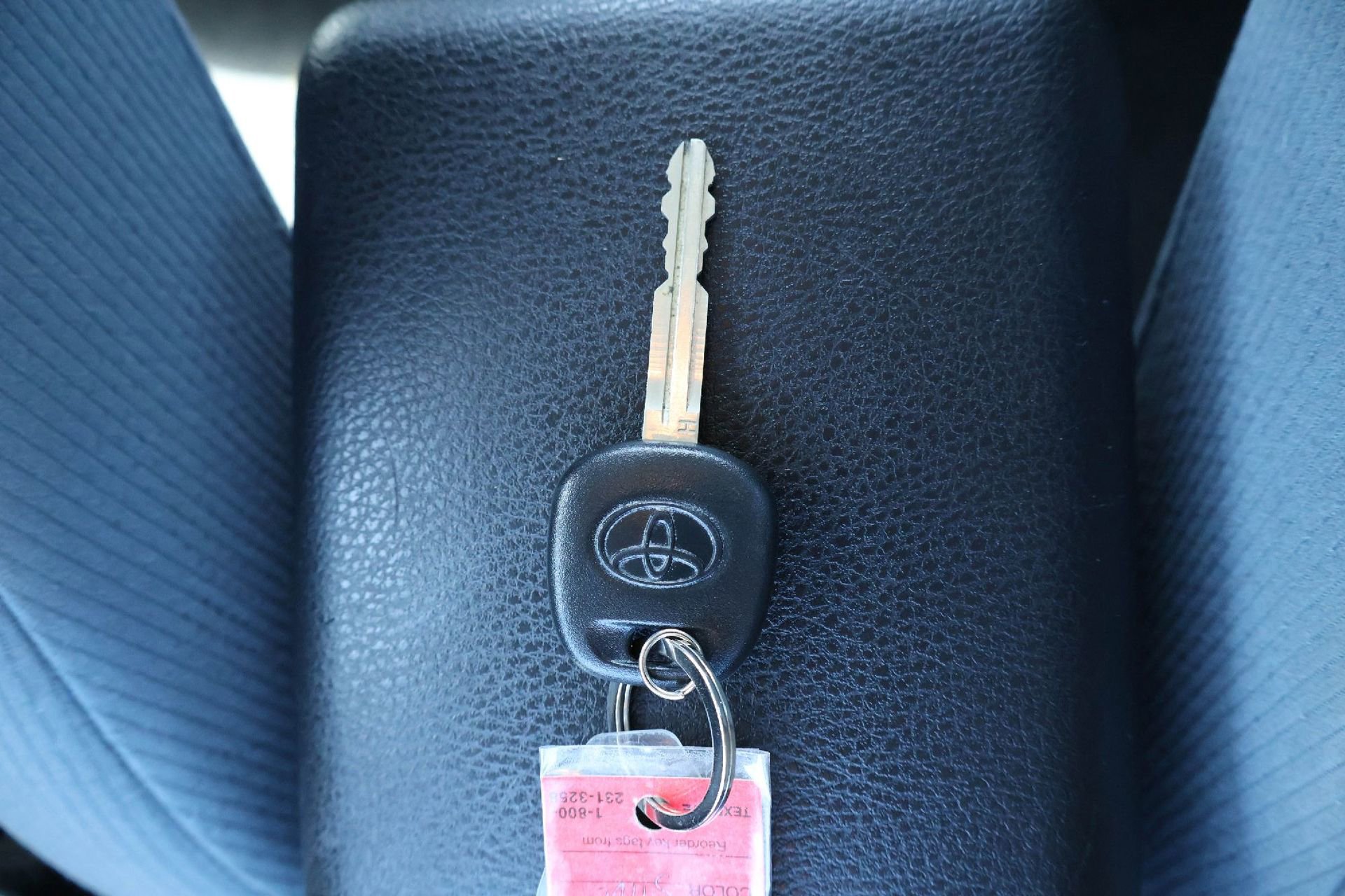 Used 2016 Toyota Corolla L image 20