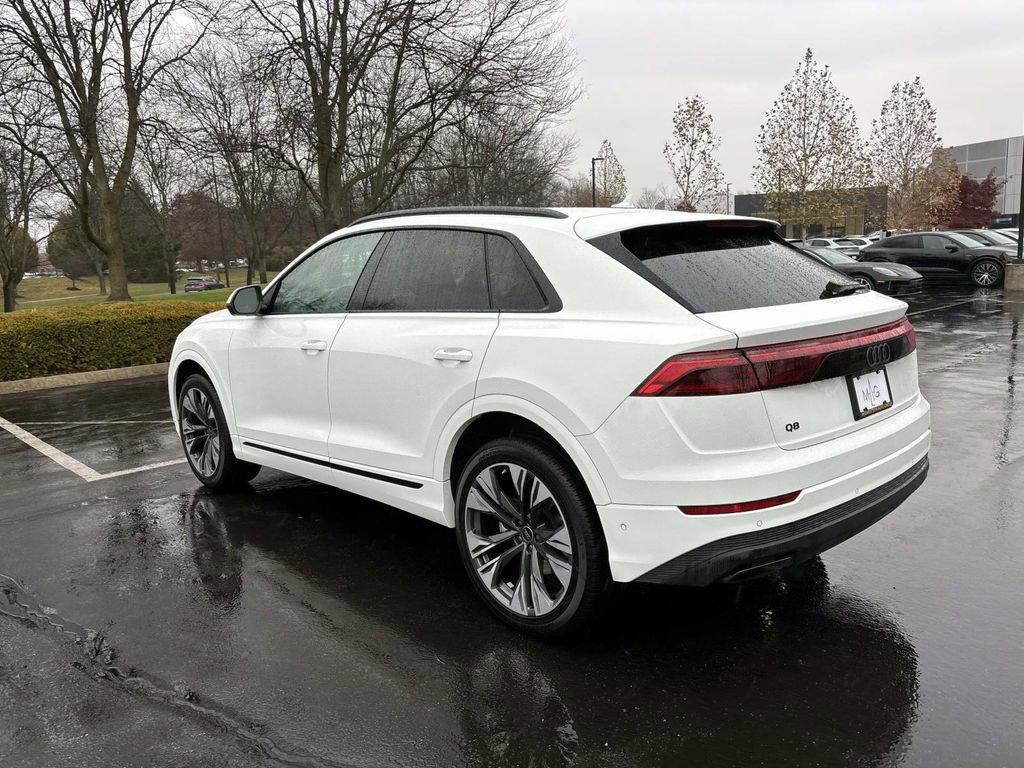 Certified 2025 Audi Q8 Premium Plus w/ Premium Plus Package image 5