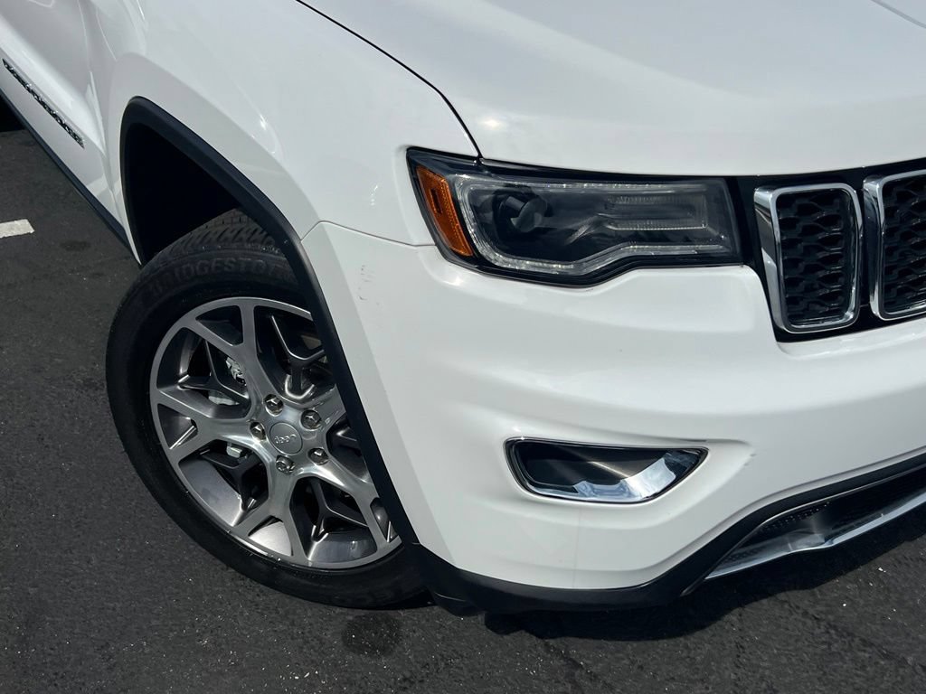 Used 2021 Jeep Grand Cherokee Limited w/ Sun & Sound Group AWD/4WD image 2
