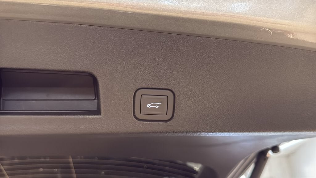 New 2026 GMC Acadia Elevation w/ Super Cruise Package AWD/4WD image 17