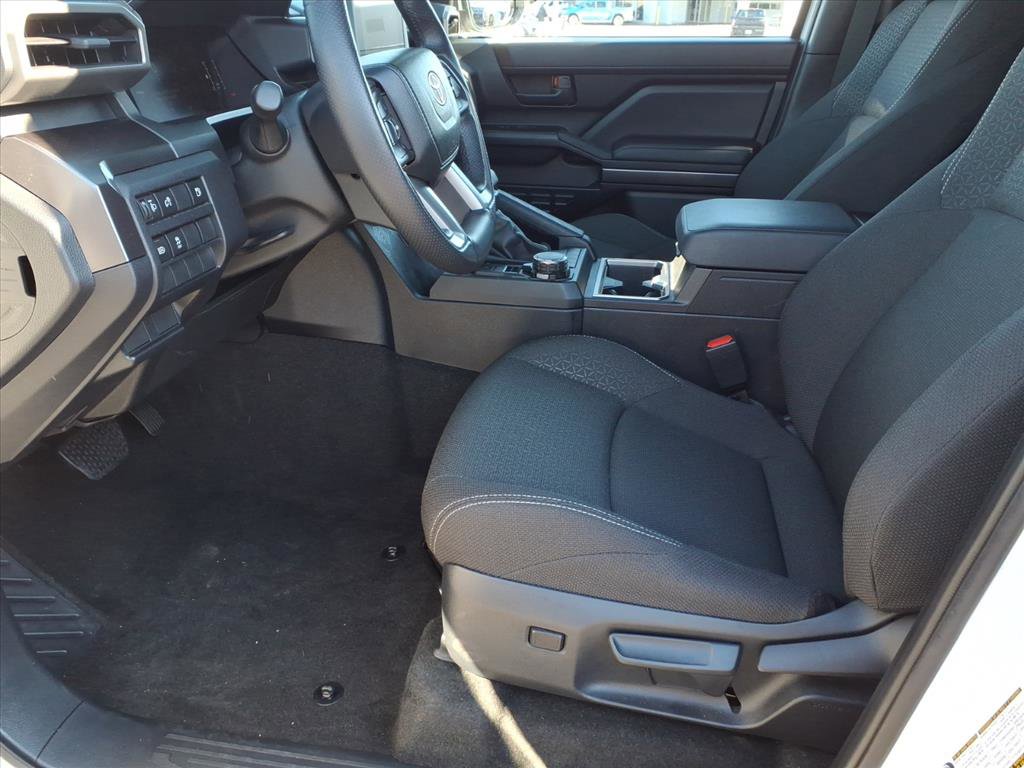 Used 2025 Toyota 4Runner SR5 image 8