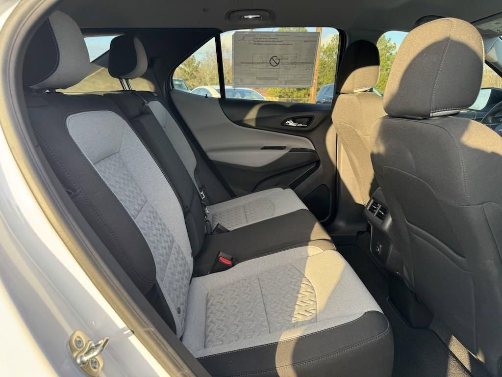 New 2024 Chevrolet Equinox LS w/ LS Convenience Package image 14