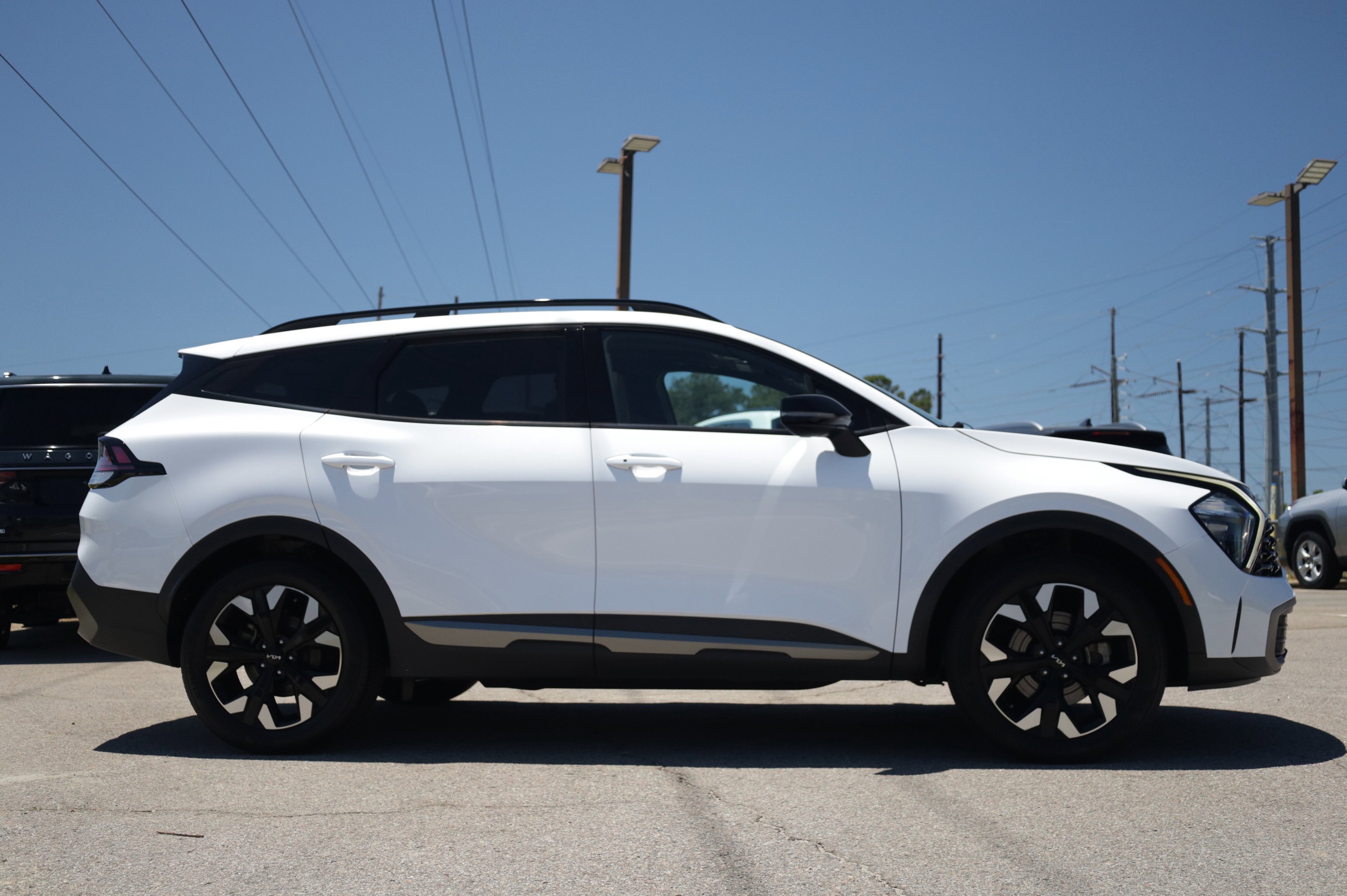 Used 2023 Kia Sportage X-Line w/ X-Line Premium Package AWD/4WD image 6