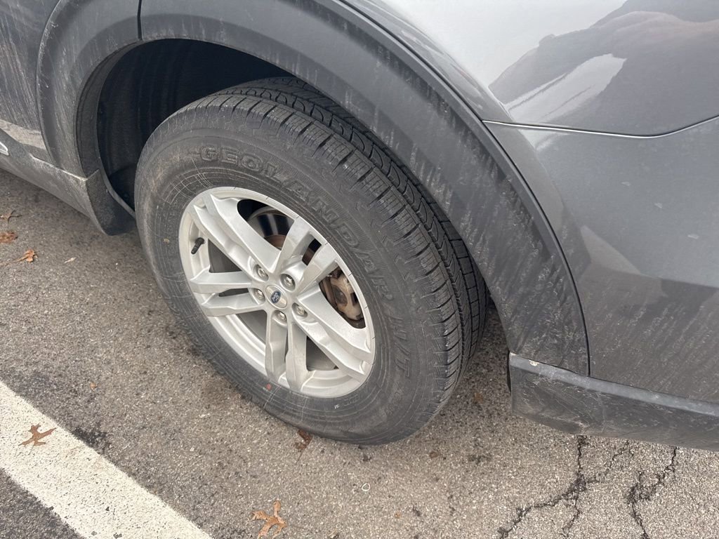 Used 2023 Ford Explorer XLT w/ Class IV Trailer Tow Package image 8