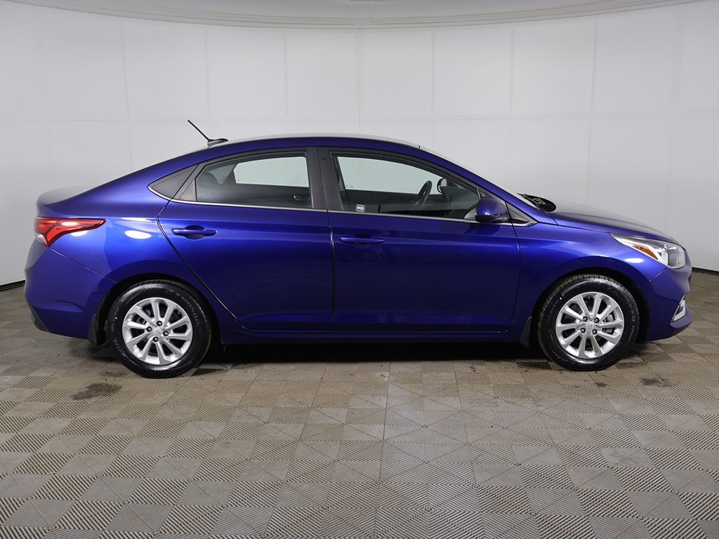 Used 2020 Hyundai Accent SEL image 11