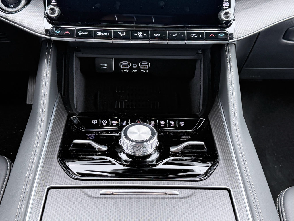 New 2026 Jeep Grand Wagoneer Summit AWD/4WD image 21