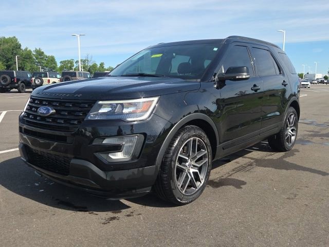 Used 2017 Ford Explorer Sport AWD/4WD image 2