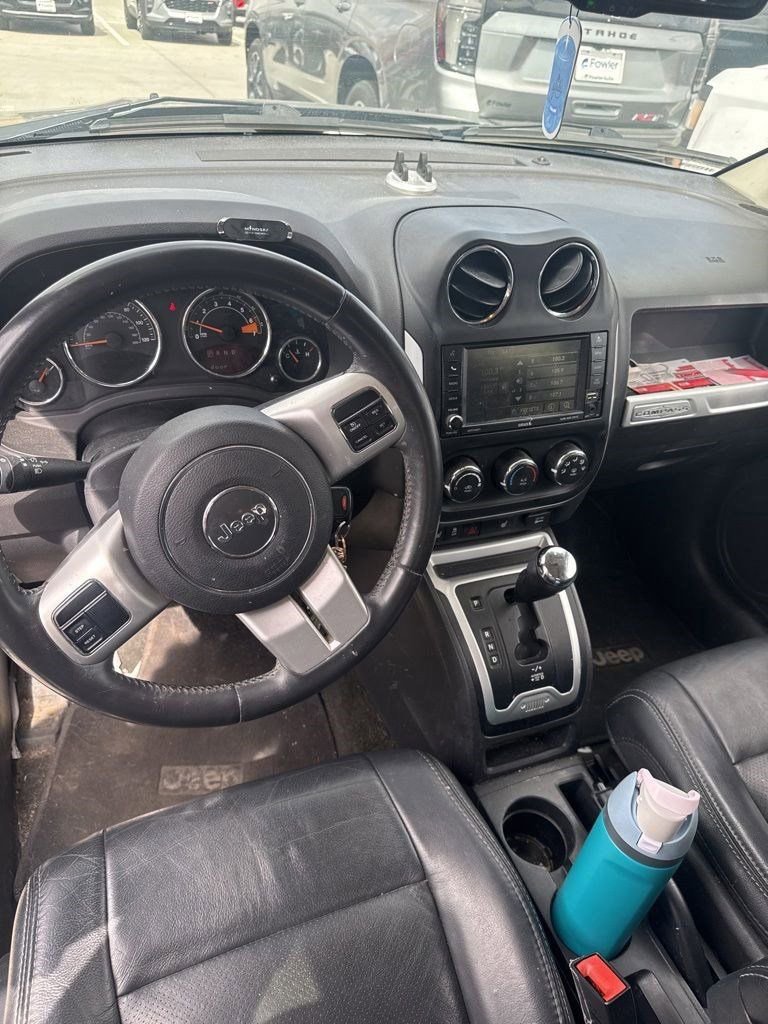 Used 2016 Jeep Compass High Altitude AWD/4WD image 9