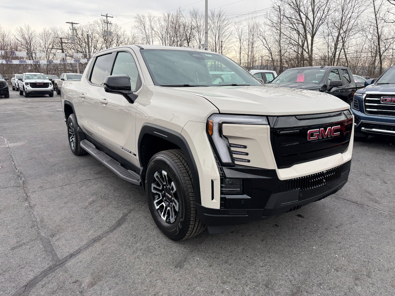 New 2026 GMC Sierra EV Elevation image 7