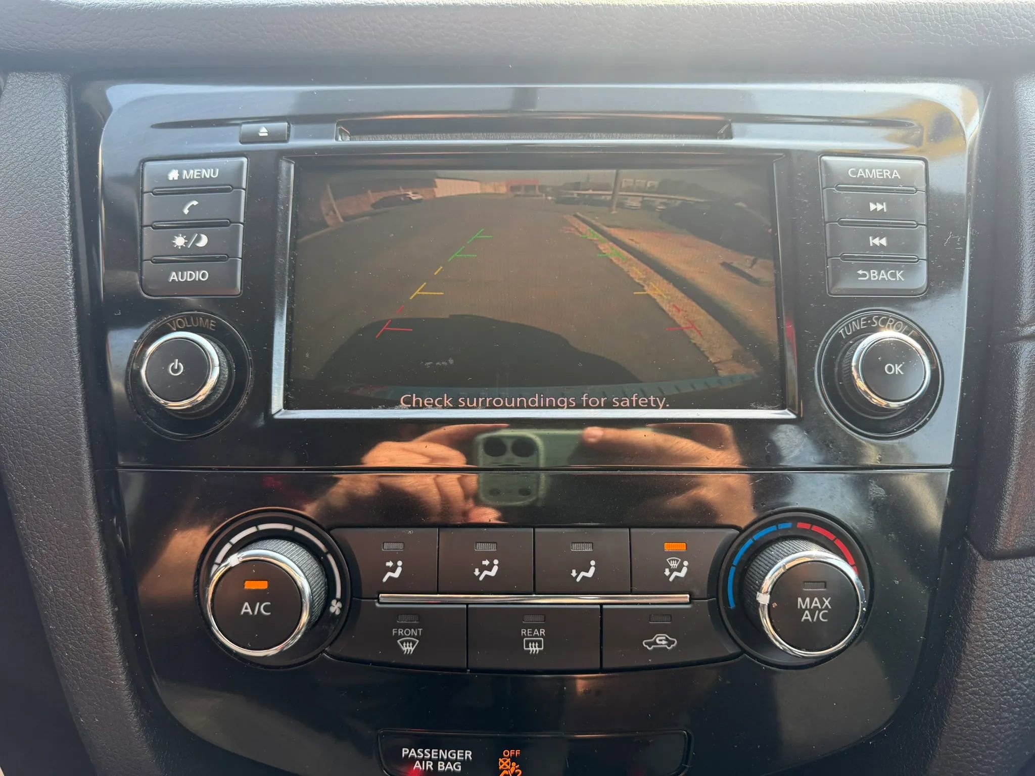 Used 2018 Nissan Rogue S AWD/4WD image 23