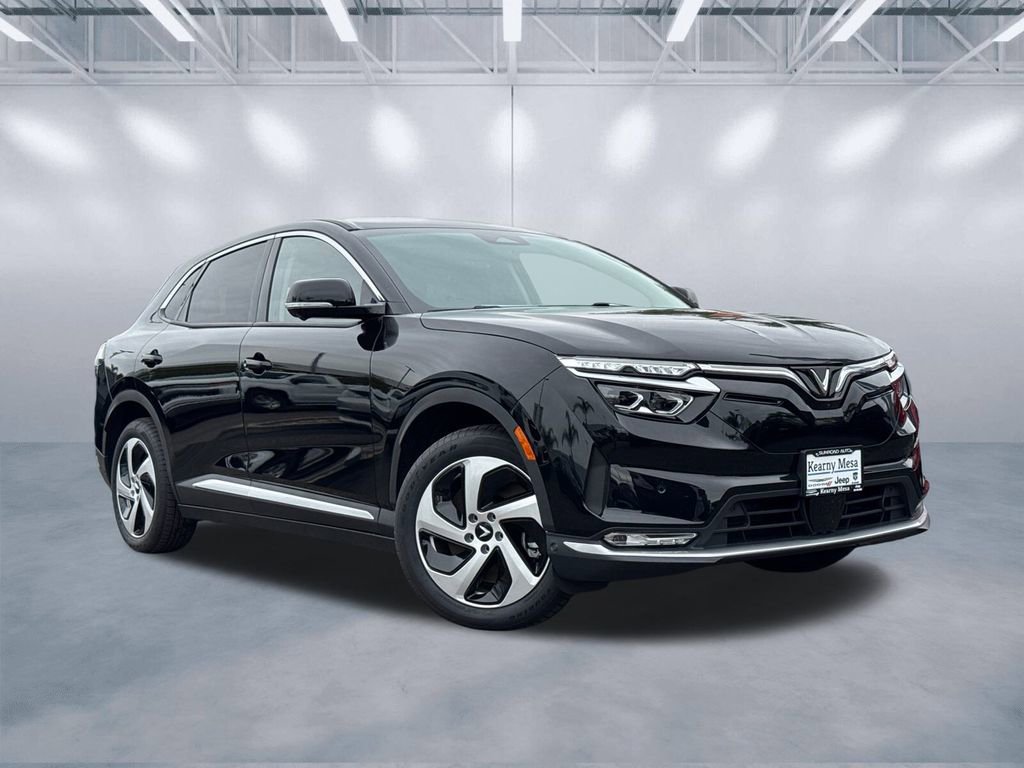 New 2025 VinFast VF 8 Eco AWD/4WD image 1