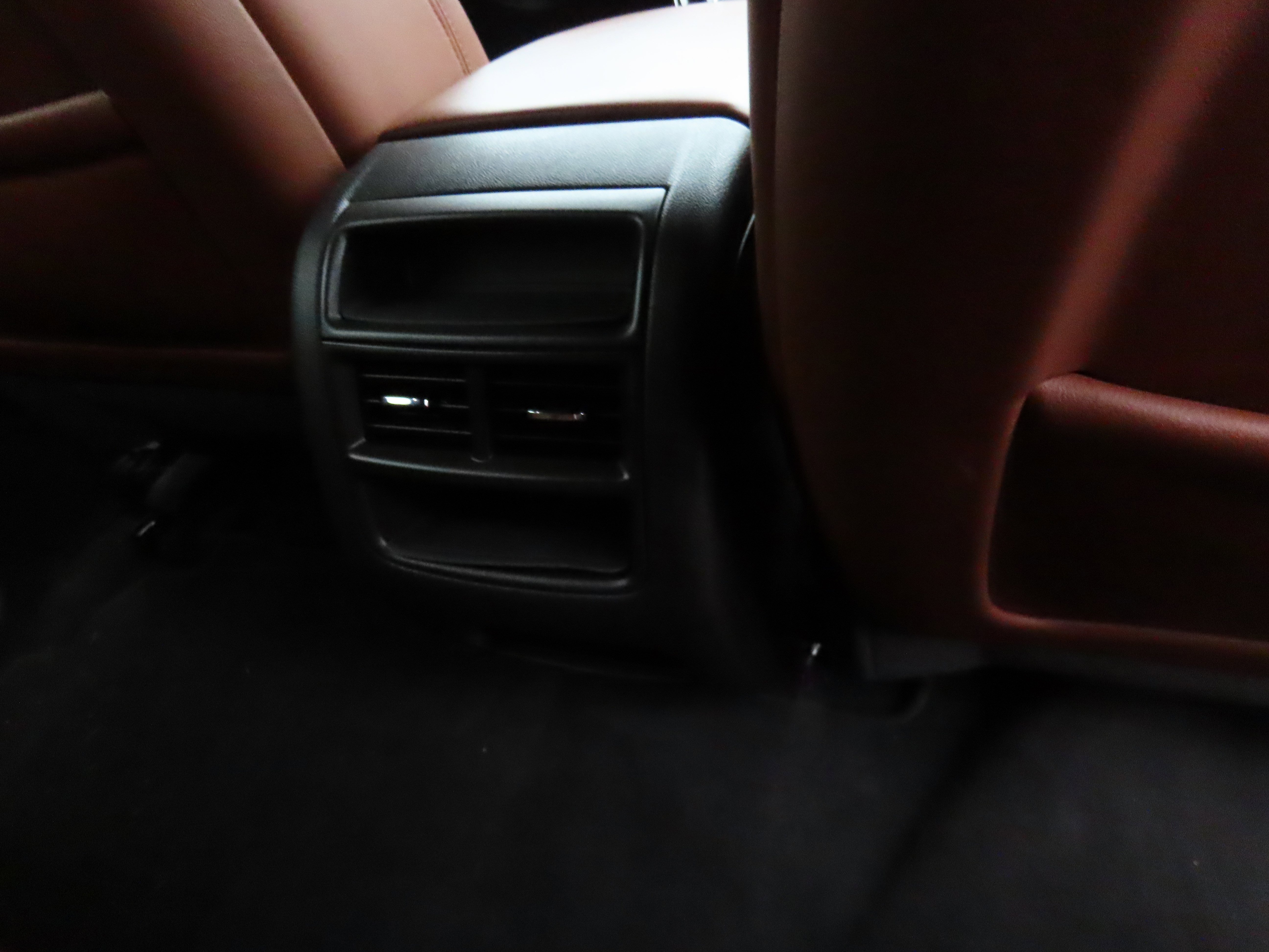 Used 2022 Cadillac XT5 Premium Luxury w/ Technology Package image 16