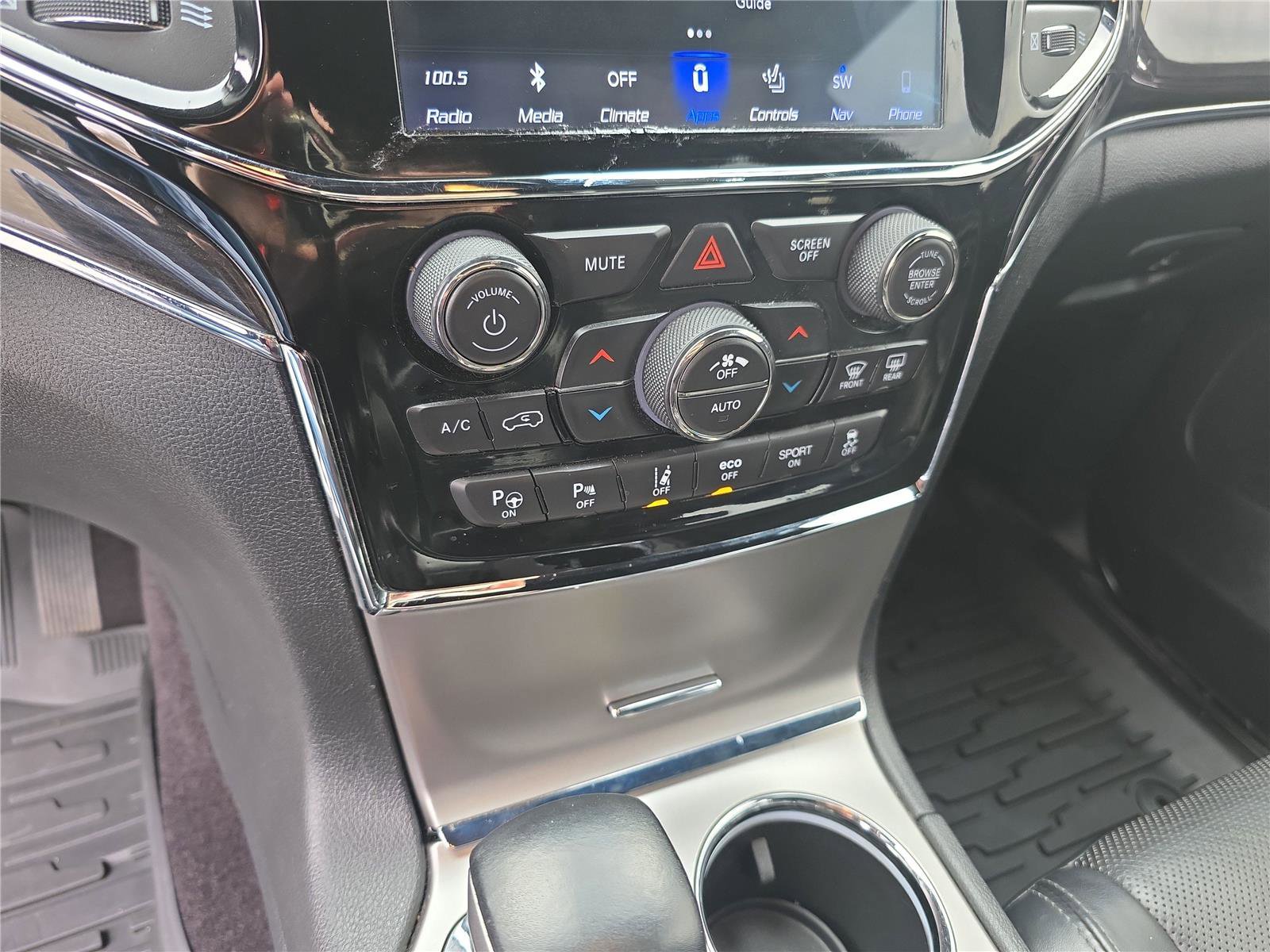 Used 2019 Jeep Grand Cherokee Overland image 22