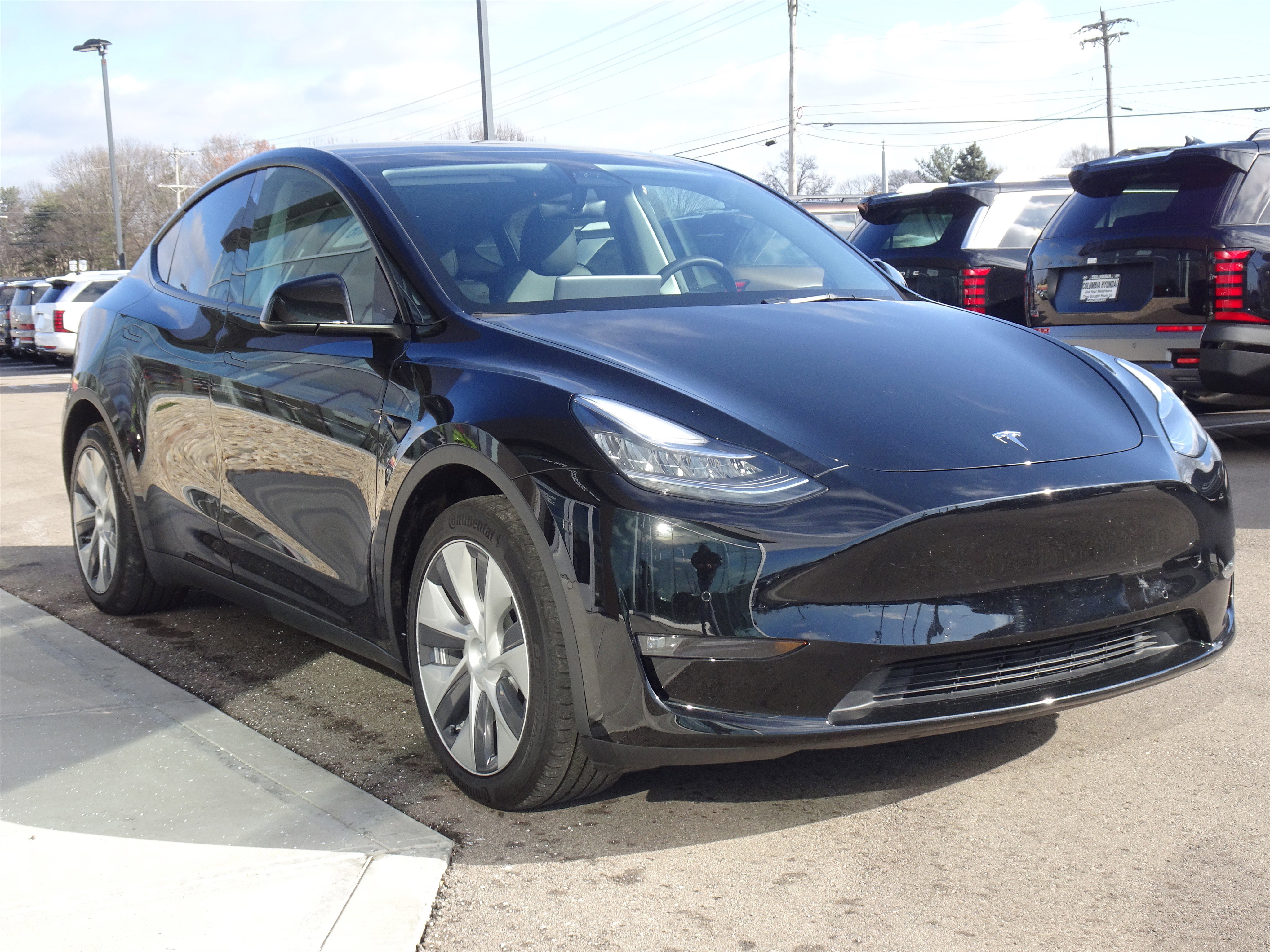 Used 2021 Tesla Model Y Long Range image 6