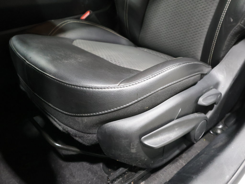 Used 2023 Jeep Compass Latitude AWD/4WD image 10