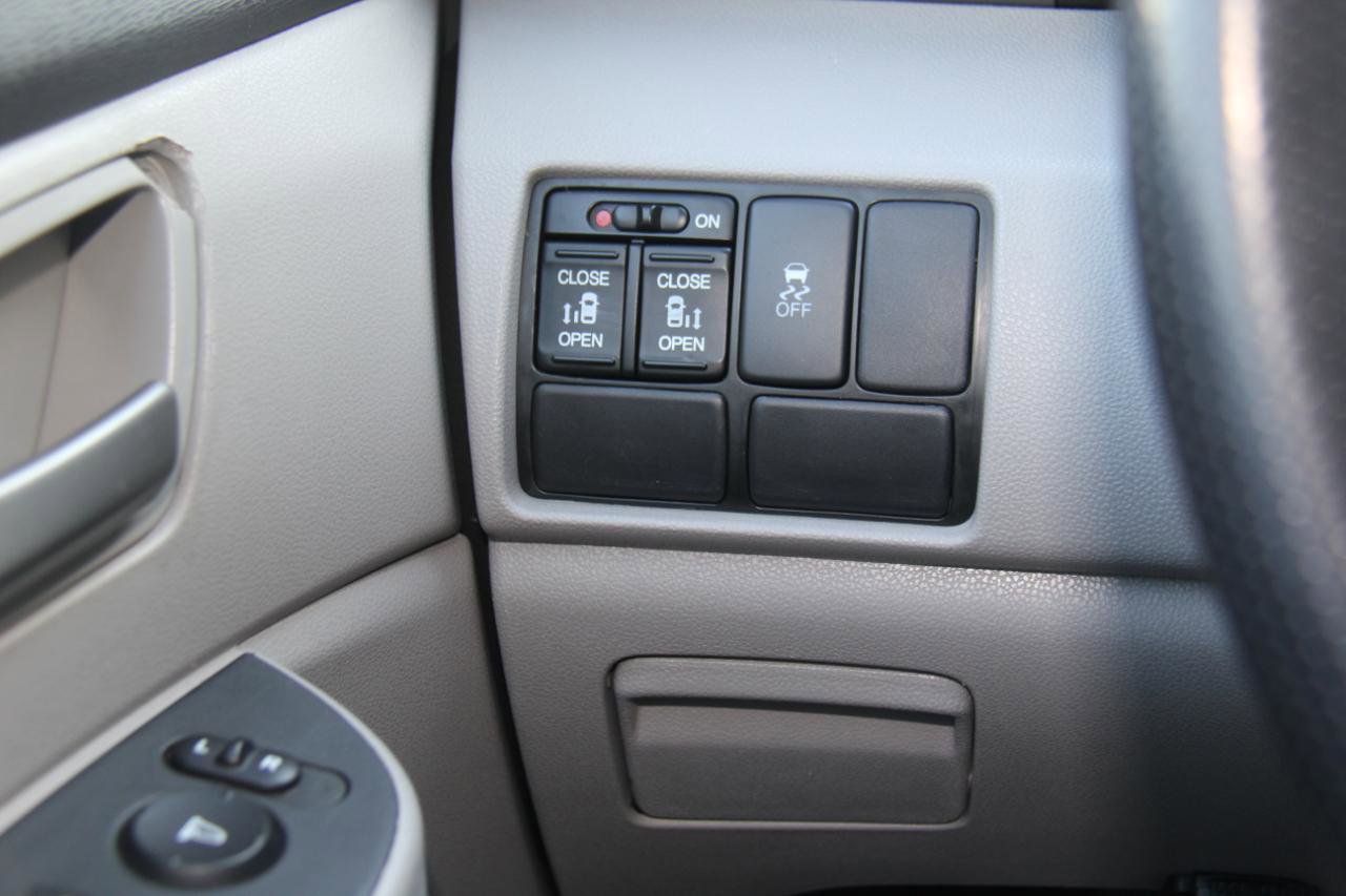 Used 2011 Honda Odyssey EX image 14