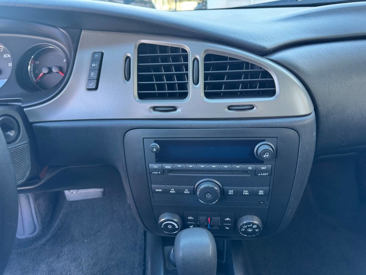 Used 2006 Chevrolet Monte Carlo SS w/ Convenience Package FWD image 9