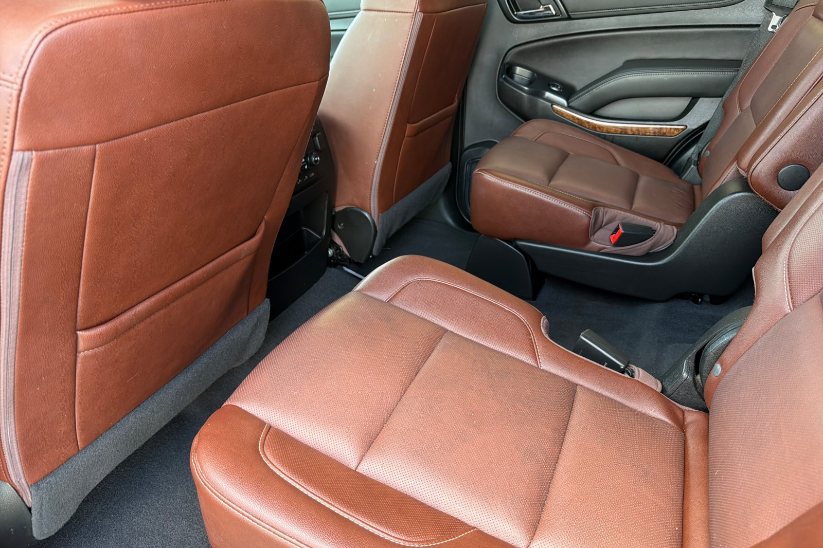 Used 2020 Chevrolet Tahoe Premier w/ Premier Plus Edition AWD/4WD image 12